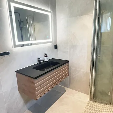 Eksklusiv Rorbu - Havblikk 2 - Batutleie *