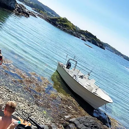 Ferienhaus Eksklusiv Rorbu - Havblikk 2 - Batutleie Bekkjarvik