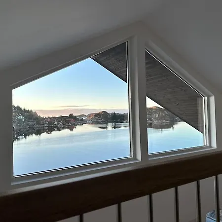 Ferienhaus Eksklusiv Rorbu - Havblikk 2 - Batutleie *
