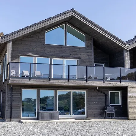 Eksklusiv Rorbu - Havblikk 2 - Batutleie Ferienhaus *